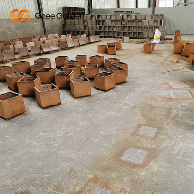 Corten Çelik Ekici Kutusu Corten Saksı Kaynaklı Metal Ekici