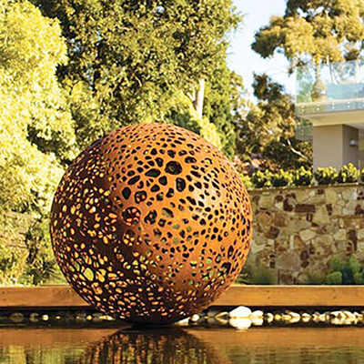 Soyut Oymalı Küre Corten Çelik Heykel Metal Sanat Heykelleri