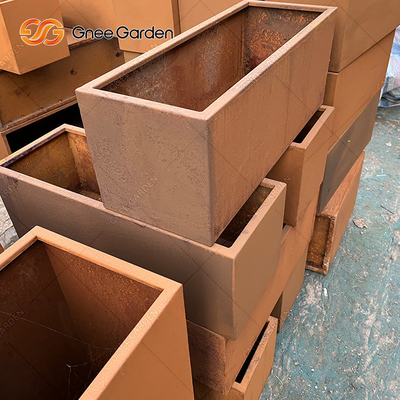 Corten Çelik Ekici Kutusu Corten Saksı Kaynaklı Metal Ekici