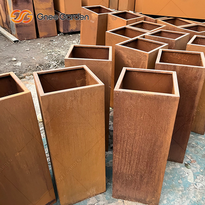 Corten Çelik Ekici Kutusu Corten Saksı Kaynaklı Metal Ekici