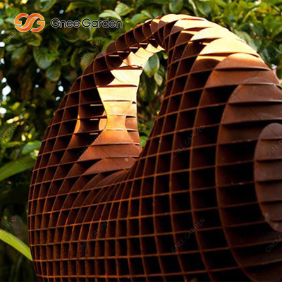 Corten Çelik Klasik Altın Metal Bahçe Heykeli Süs Heykel Heykeli
