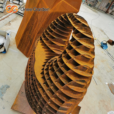 Corten Çelik Klasik Altın Metal Bahçe Heykeli Süs Heykel Heykeli