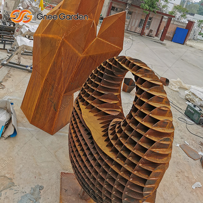 Corten Çelik Klasik Altın Metal Bahçe Heykeli Süs Heykel Heykeli