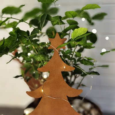 Corten Çelik Paslı Metal Bahçe Süsleri Noel Ağacı Şekilli Dekorasyon