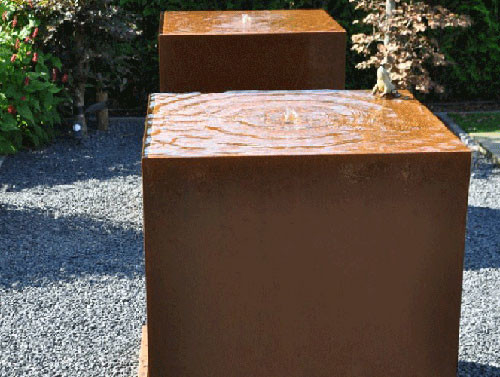 1100mm Kare Metal Bahçe Süsleri Corten Çelik Su Özelliği
