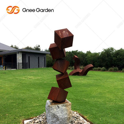 Tehlike Bloğu Corten Çelik Heykel Çim İçin Paslanmış Metal Bahçe Heykelleri