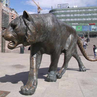 5m Yükseklik Dekoratif Bronz Leopar Heykel Çağdaş SGS Standardı